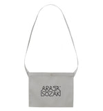 サコッシュ Arata Isozaki ロゴ グレー/ブラック